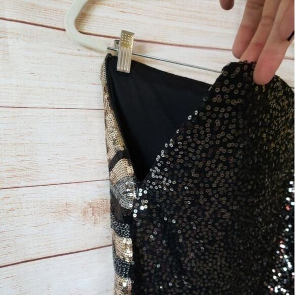 Endless Rose Sequined Stretchy Mini Skirt Gold Size Small Glitter Sparkle Party - Picture 6 of 11